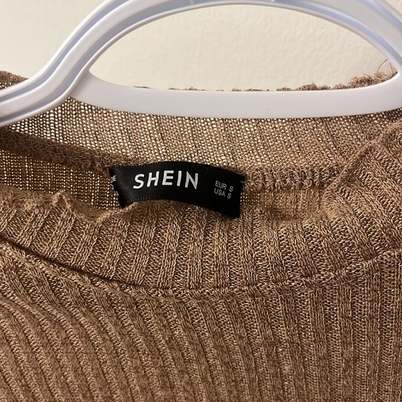 SHEIN Beige Ribbed Crop Top - Picture 2 of 4